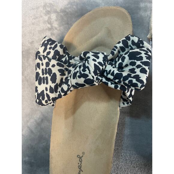 Qupid Leopard Print Bow Sandals - Women's Size 7 - Picture 2 of 7